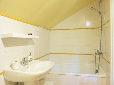 Vannituba ülemisel korrusel | Bathroom on the first floor Vannituba ülemisel korrusel | Bathroom on the first floor